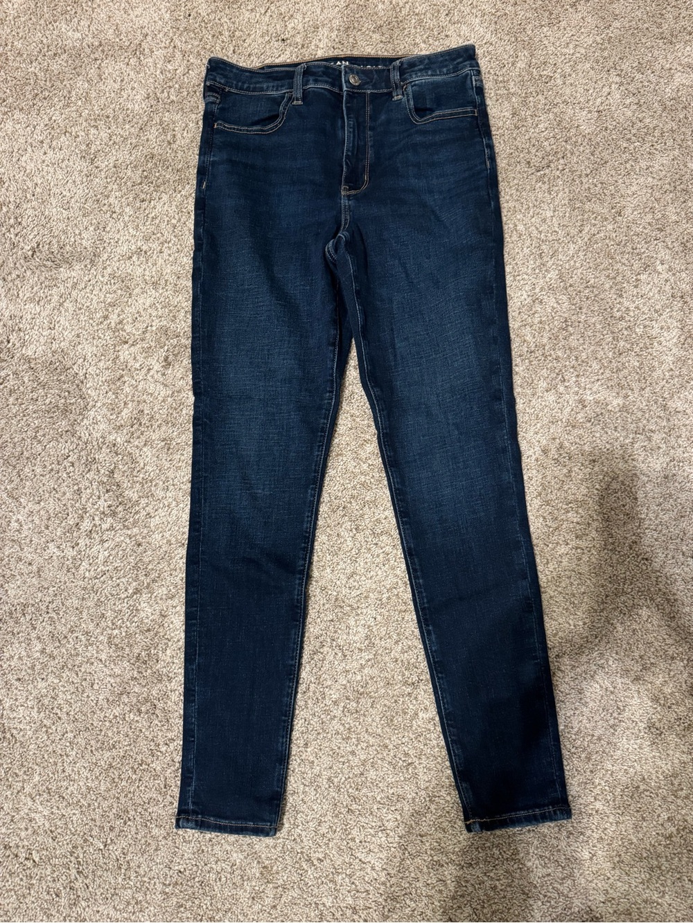 NWOT AE Skinny Jeans
